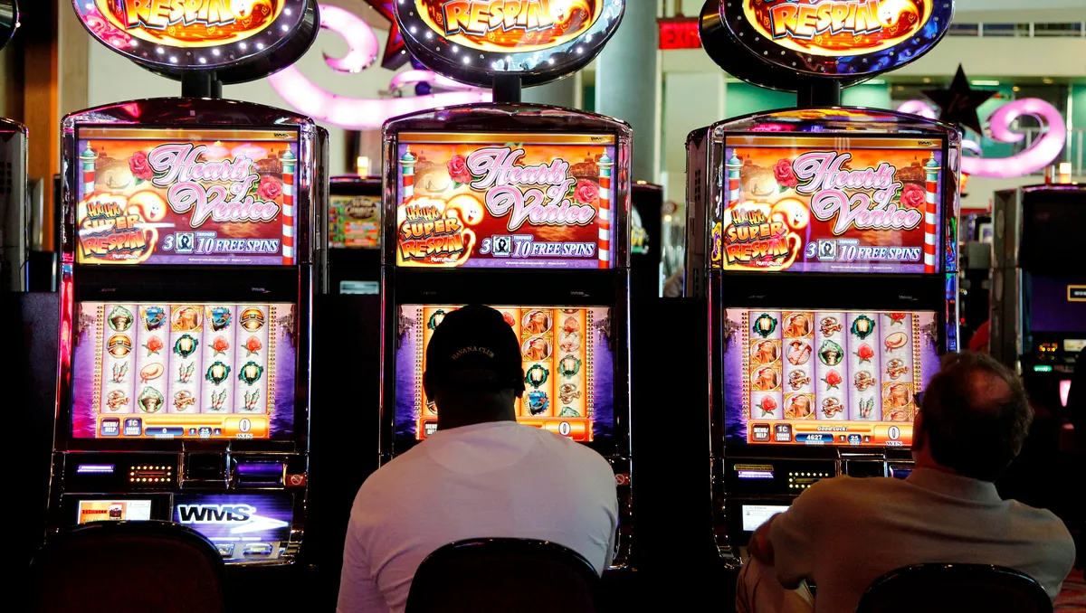 Slot machine myths – Fact or fiction?
